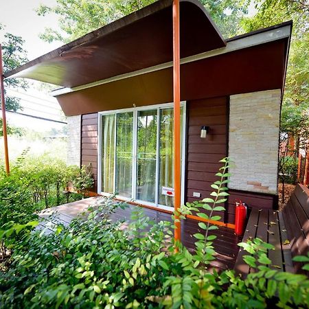 Energy Resort Nakhon Sawan Esterno foto
