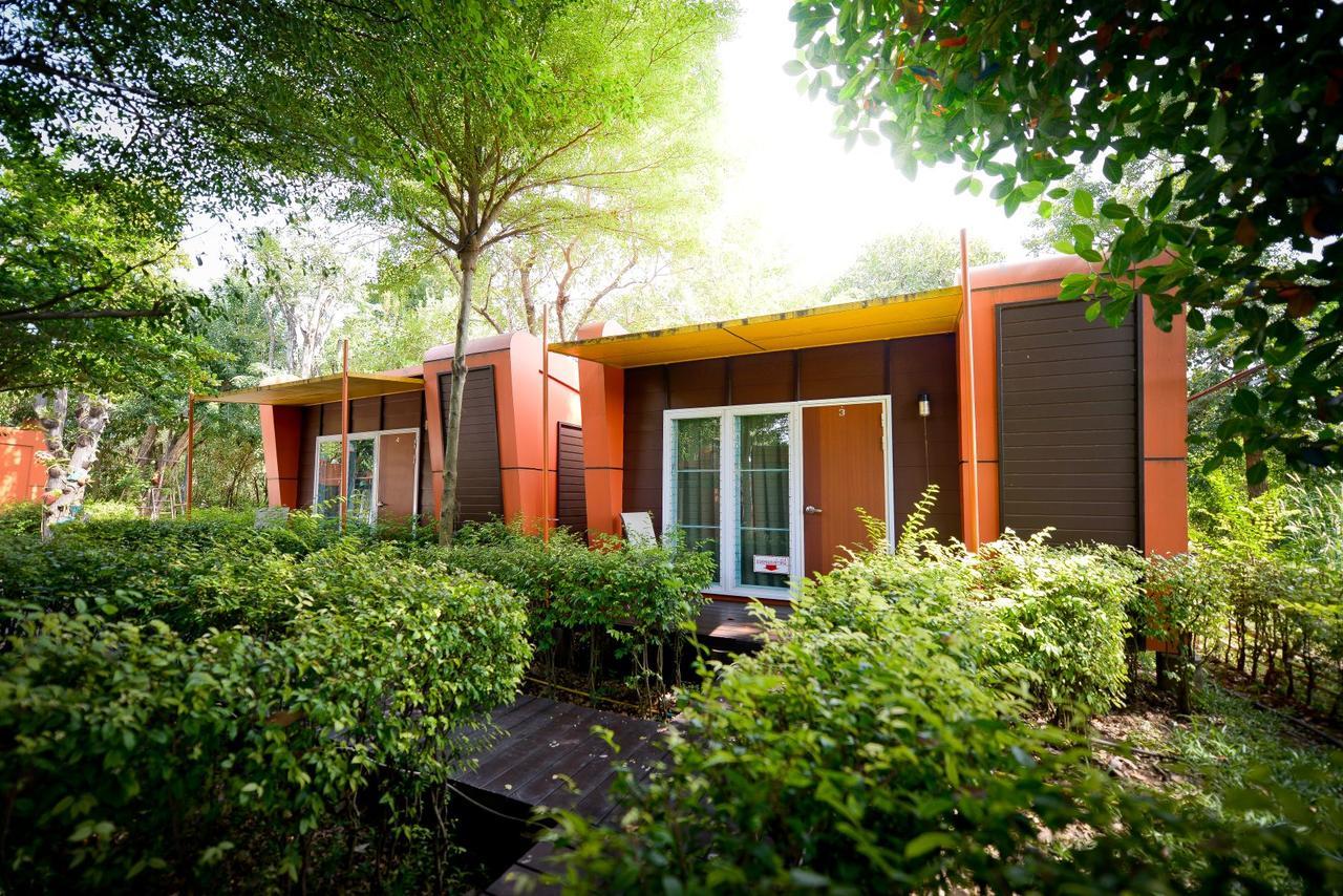 Energy Resort Nakhon Sawan Esterno foto