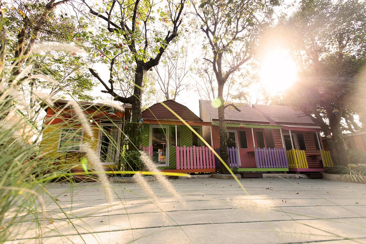 Energy Resort Nakhon Sawan Esterno foto